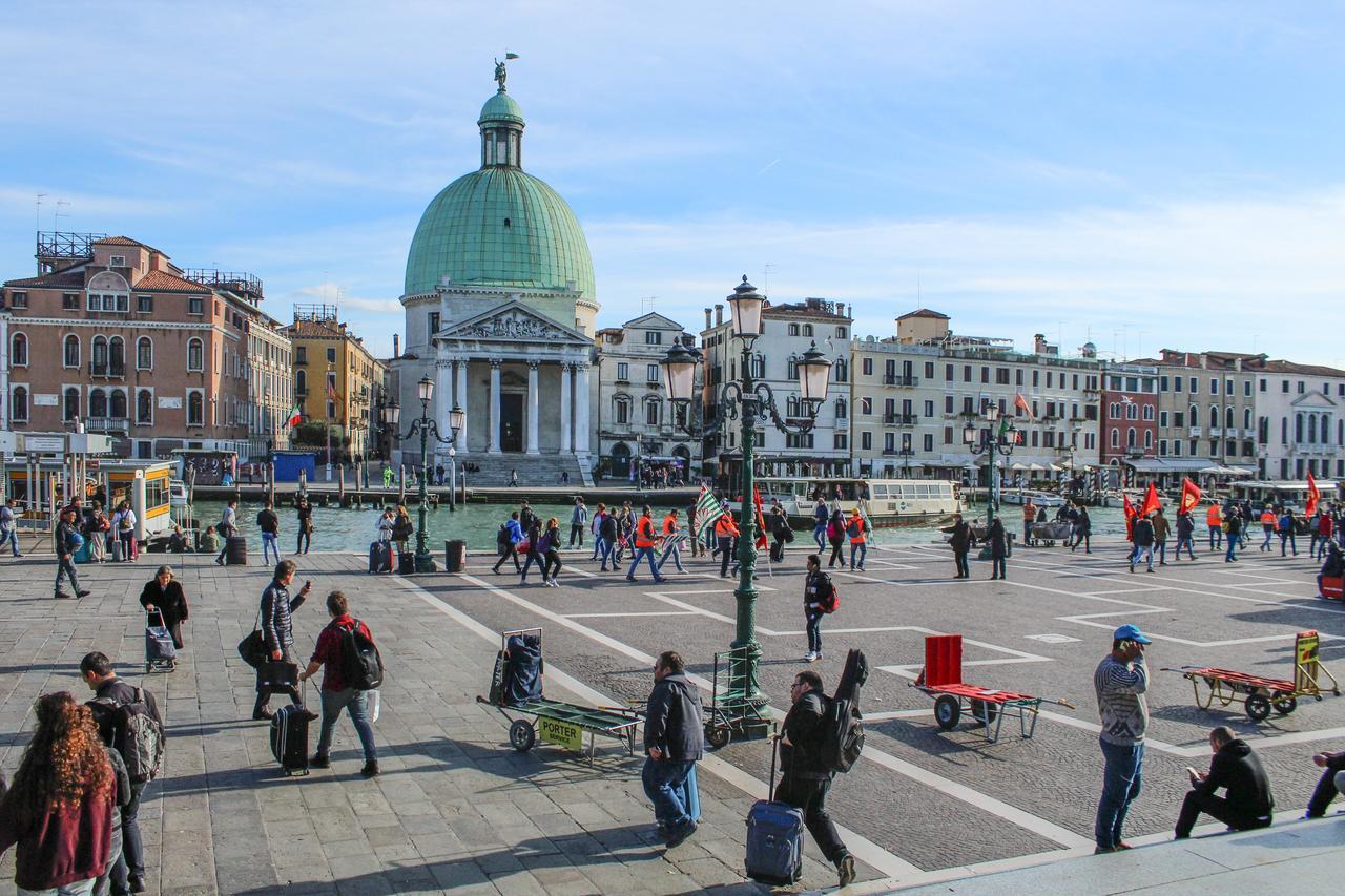 Appartement Centrale Mazzoni 15 à Venise Extérieur photo